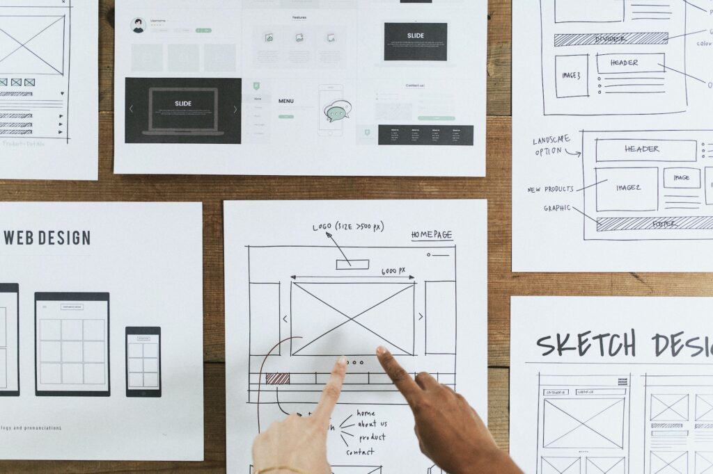 handen wijzen op een ux design